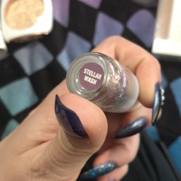 ✨🆕BNIP!Flower By Drew Barrymore Makeup & Skincare Set✨ - Picture 9 of 16